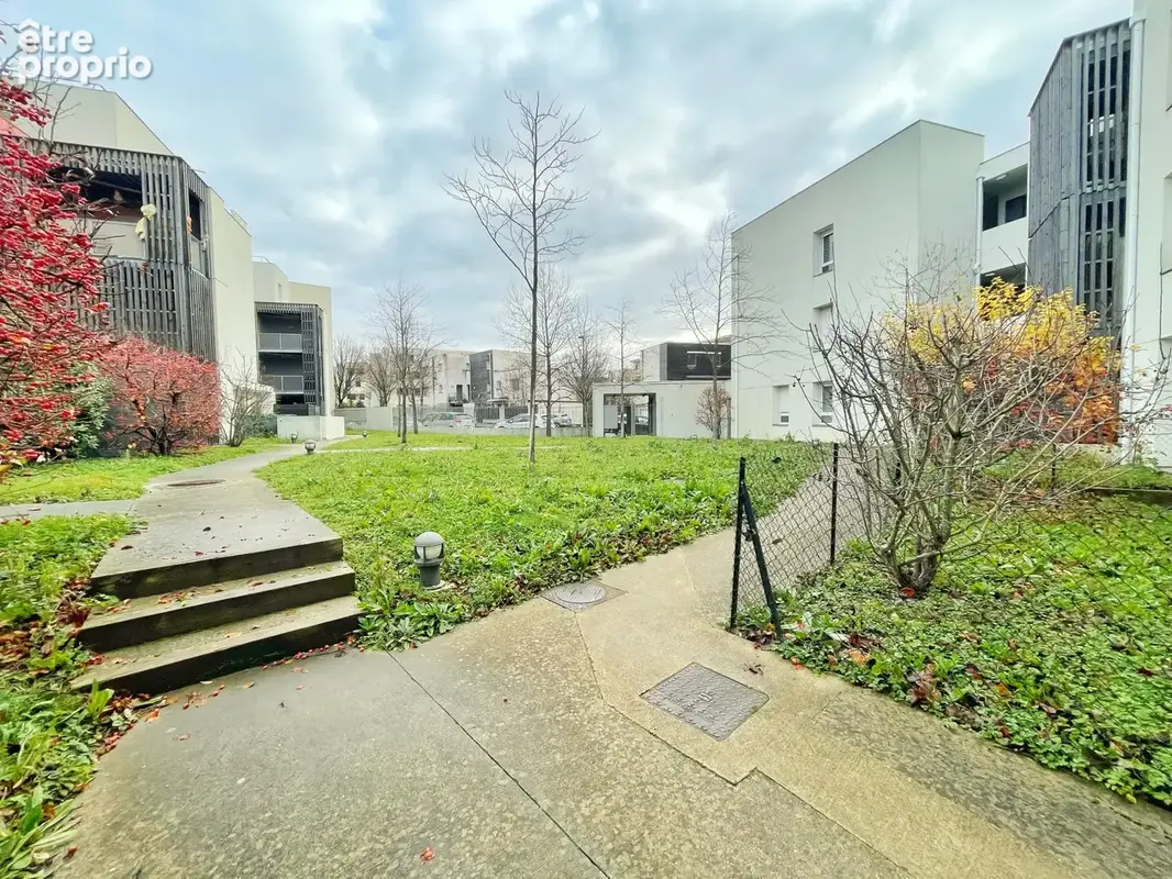 Appartement T3 centre Mions avec terrasse - photo 12