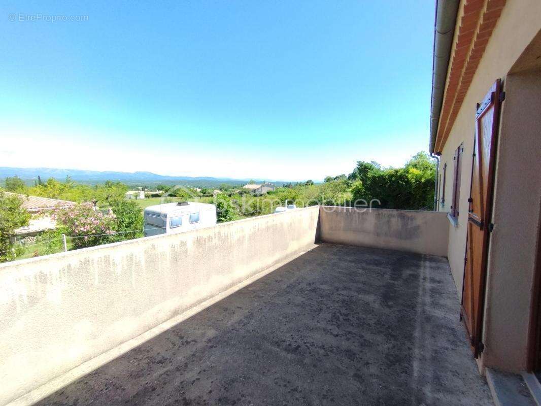 Maison à GROSPIERRES