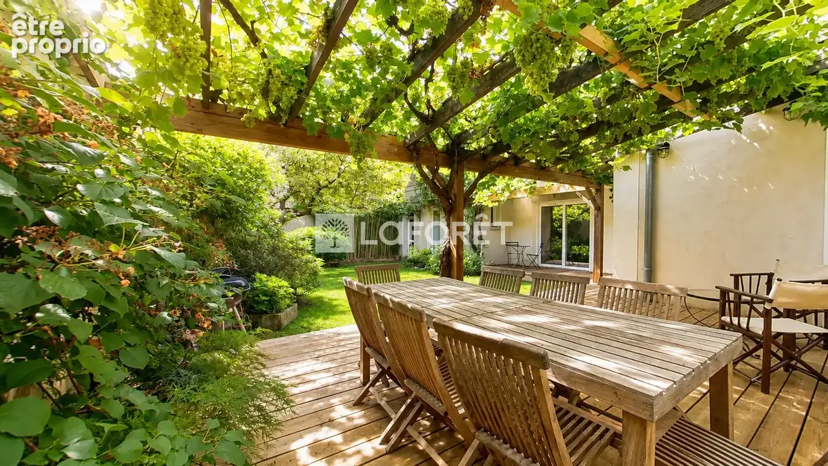Lyon 3 -  Maison familiale de charme avec jardin au calme - photo 6