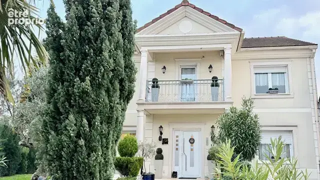 Maison à MORANGIS