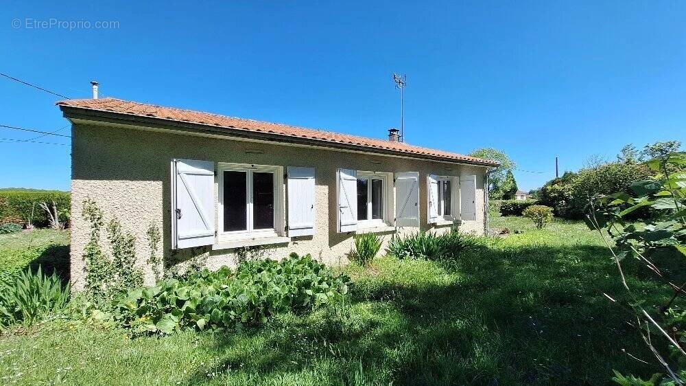 Maison à ROUMAZIERES-LOUBERT