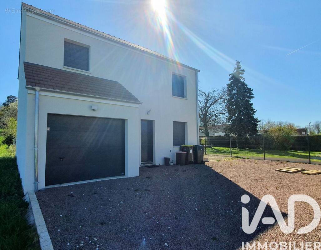 Photo 1 - Maison à LA FERTE-SOUS-JOUARRE