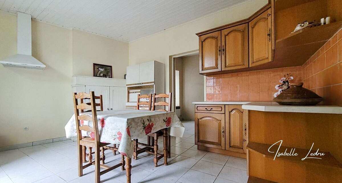 Maison à SION-LES-MINES