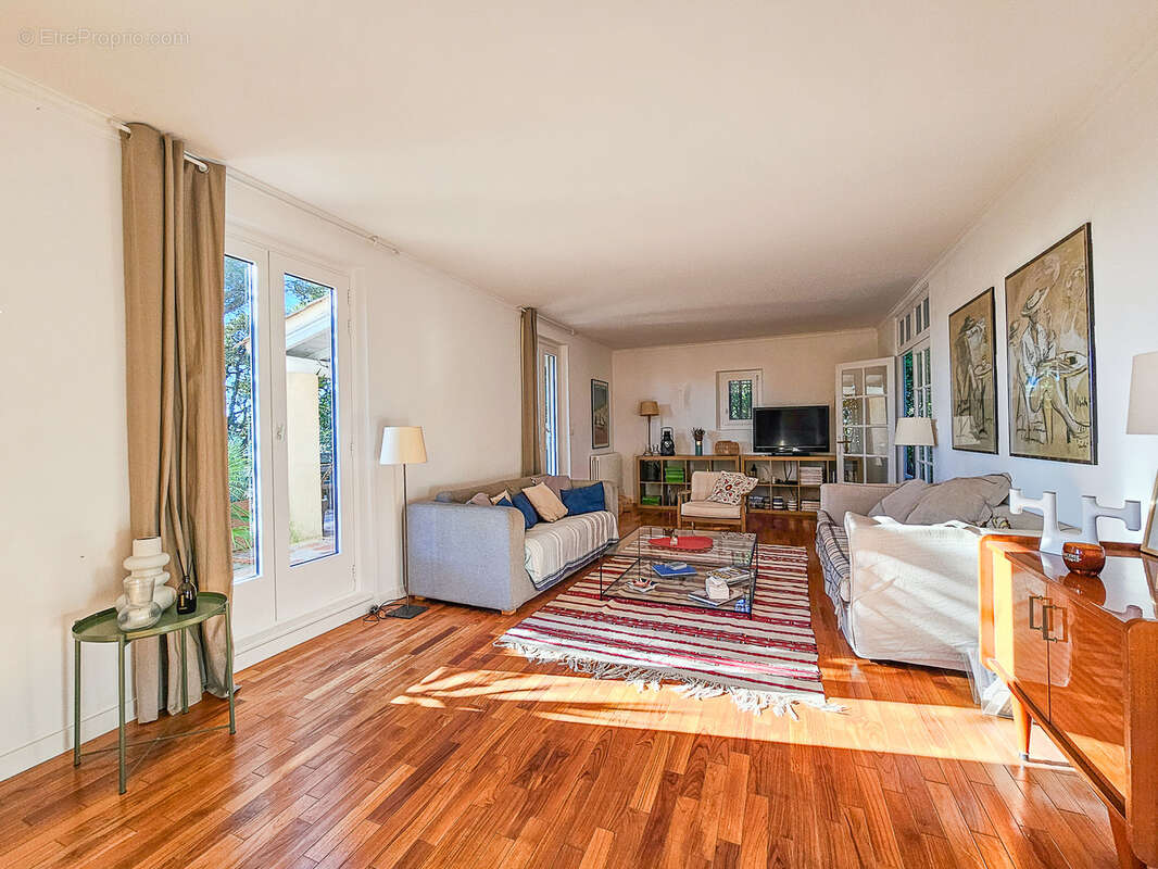 Maison à SAINT-RAPHAEL