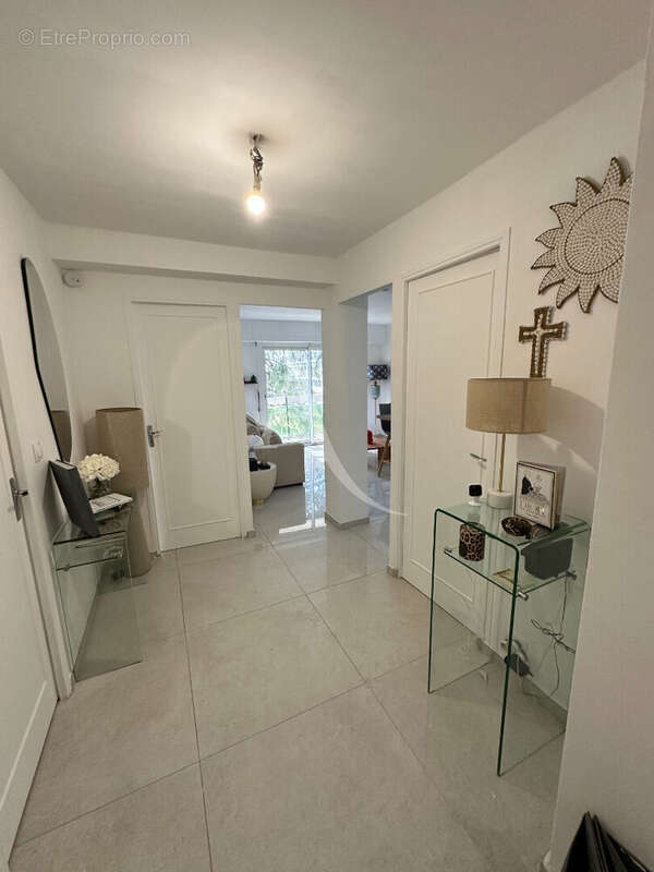 Appartement à HYERES