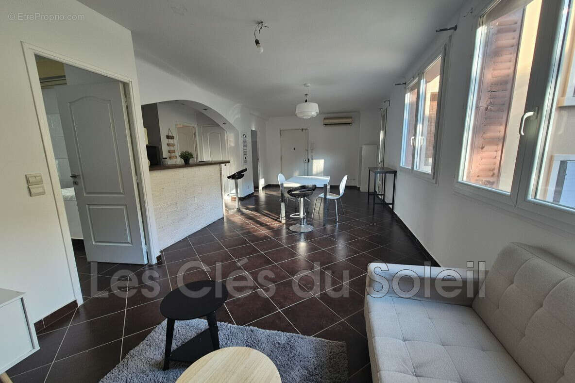 Appartement 61 m² à Toulon  - photo 2