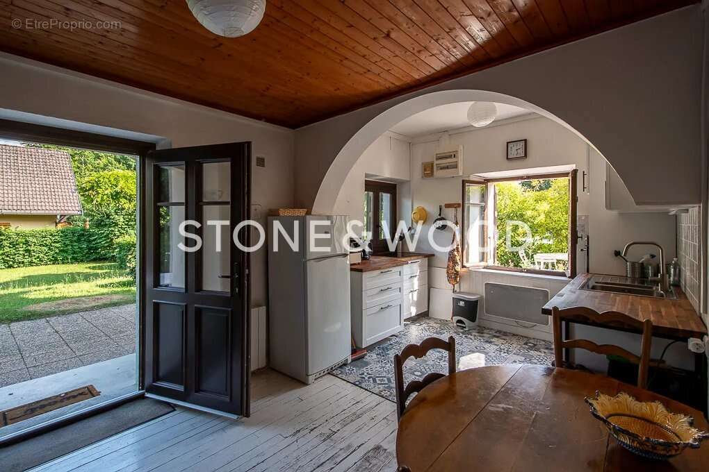 Maison à SAINT-JORIOZ