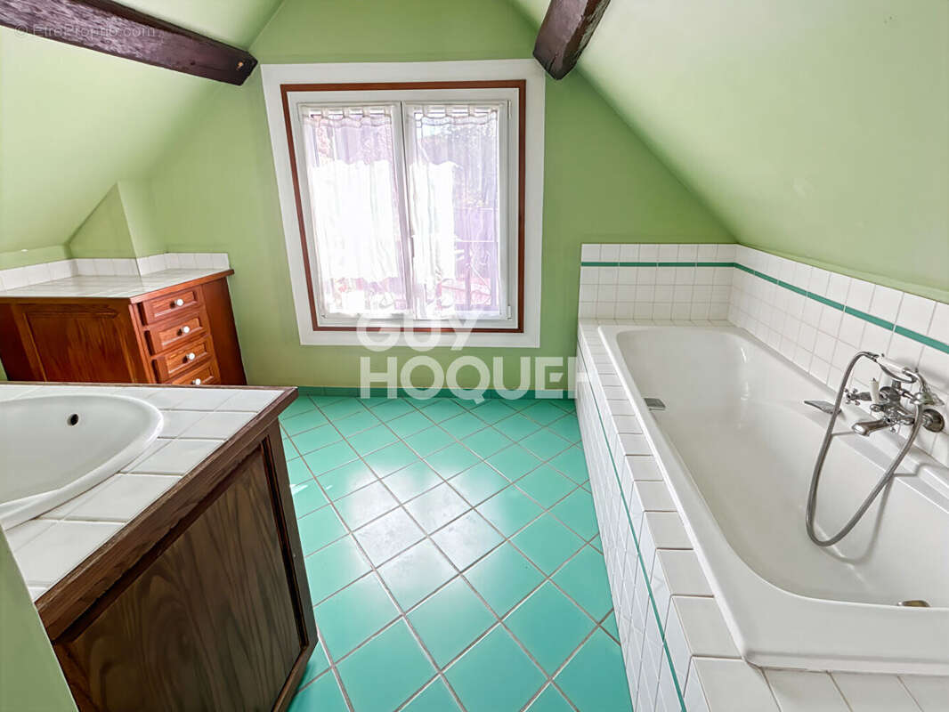 Maison à FONTENAY-TRESIGNY