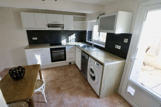 Maison de village t3 + terrasse a vendre sur aix en provence - les milles - photo 5