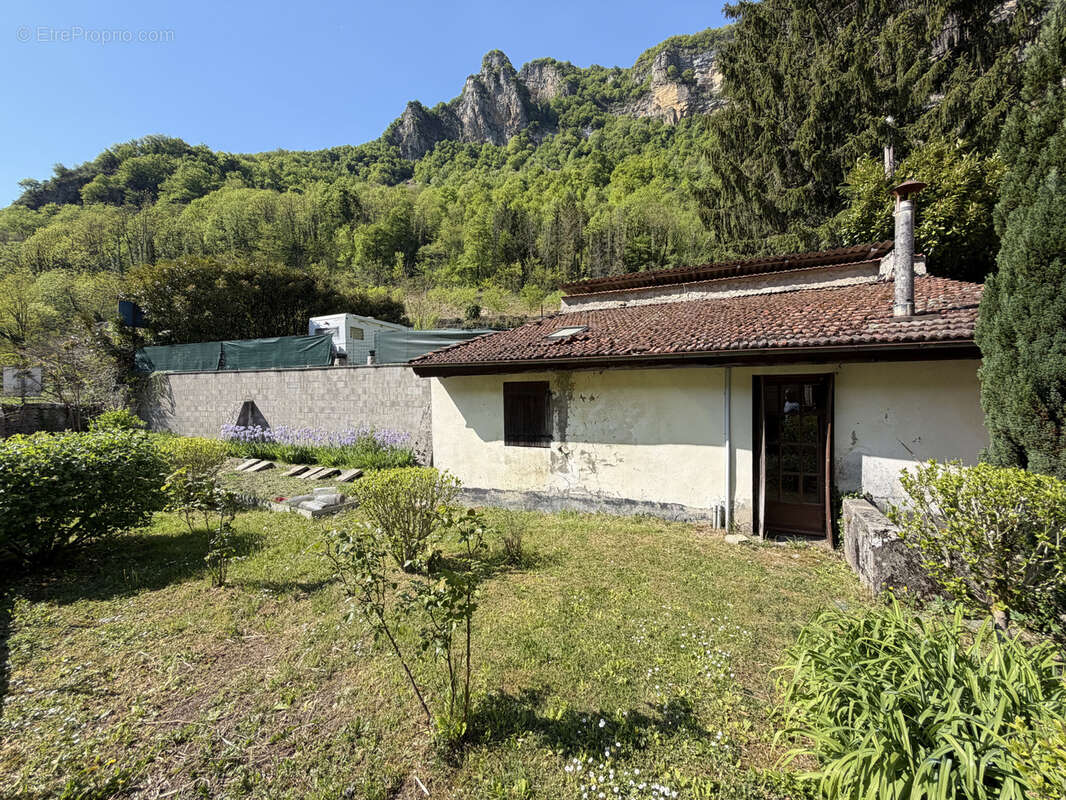 Saint-rambert-en-bugey   maison familiale 5 chambres - photo 4