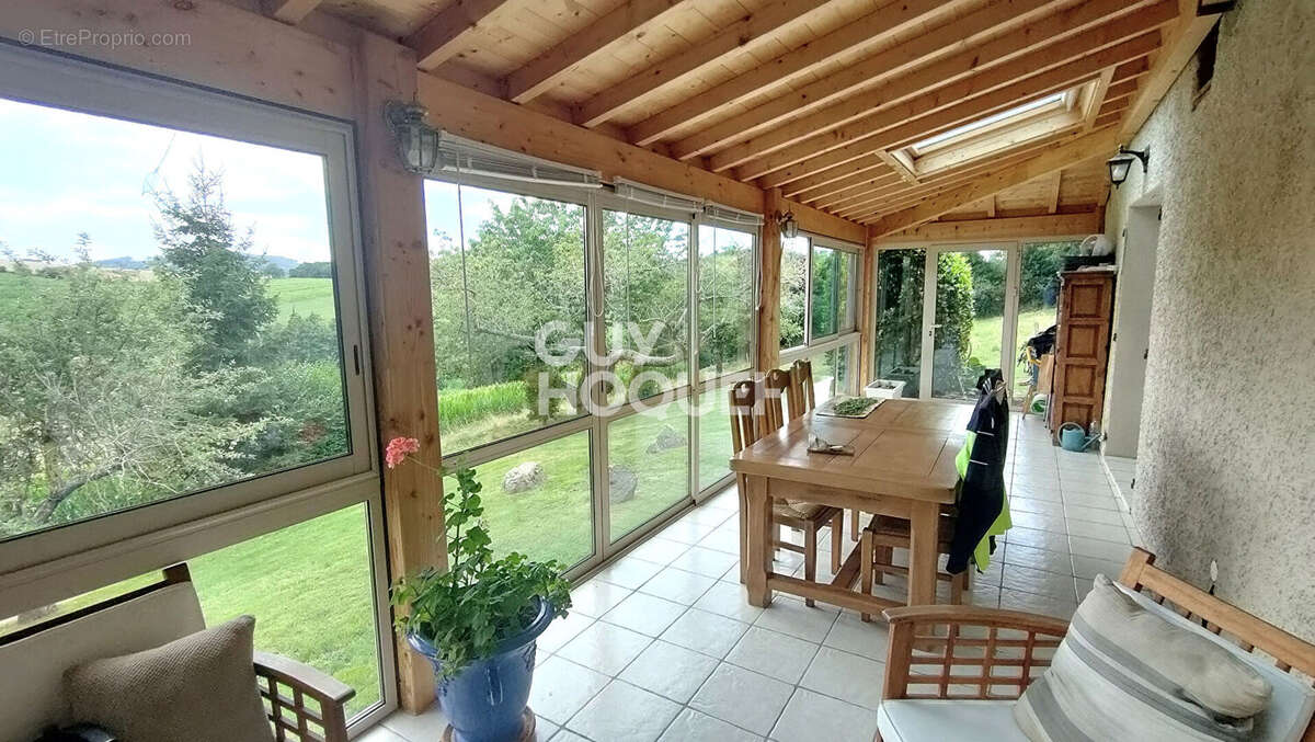 Maison à SAINT-MARTIN-EN-HAUT