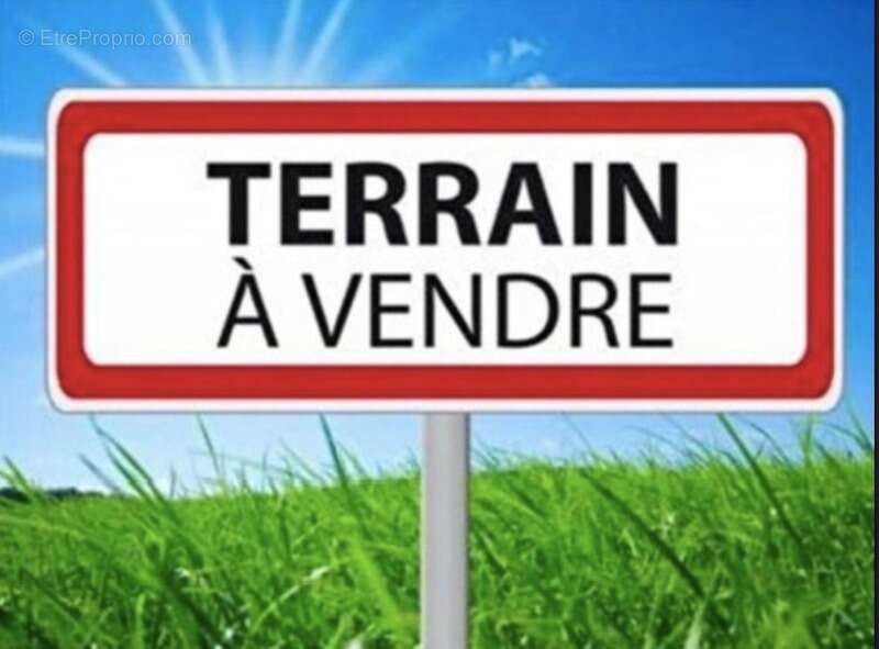 Terrain à FONTVIEILLE