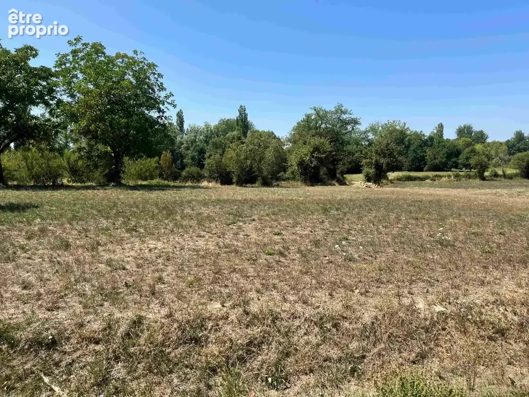 Terrain à CONDAT