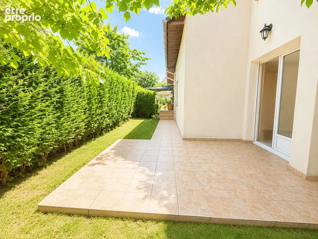 Maison familiale avec sous-sol total et fort potentiel -  Pomponne - photo 10