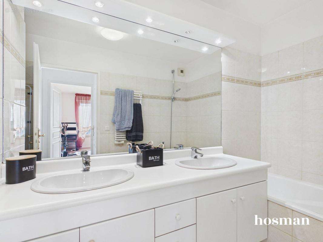 Appartement à ISSY-LES-MOULINEAUX