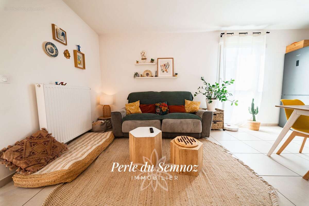 Appartement à SEYNOD