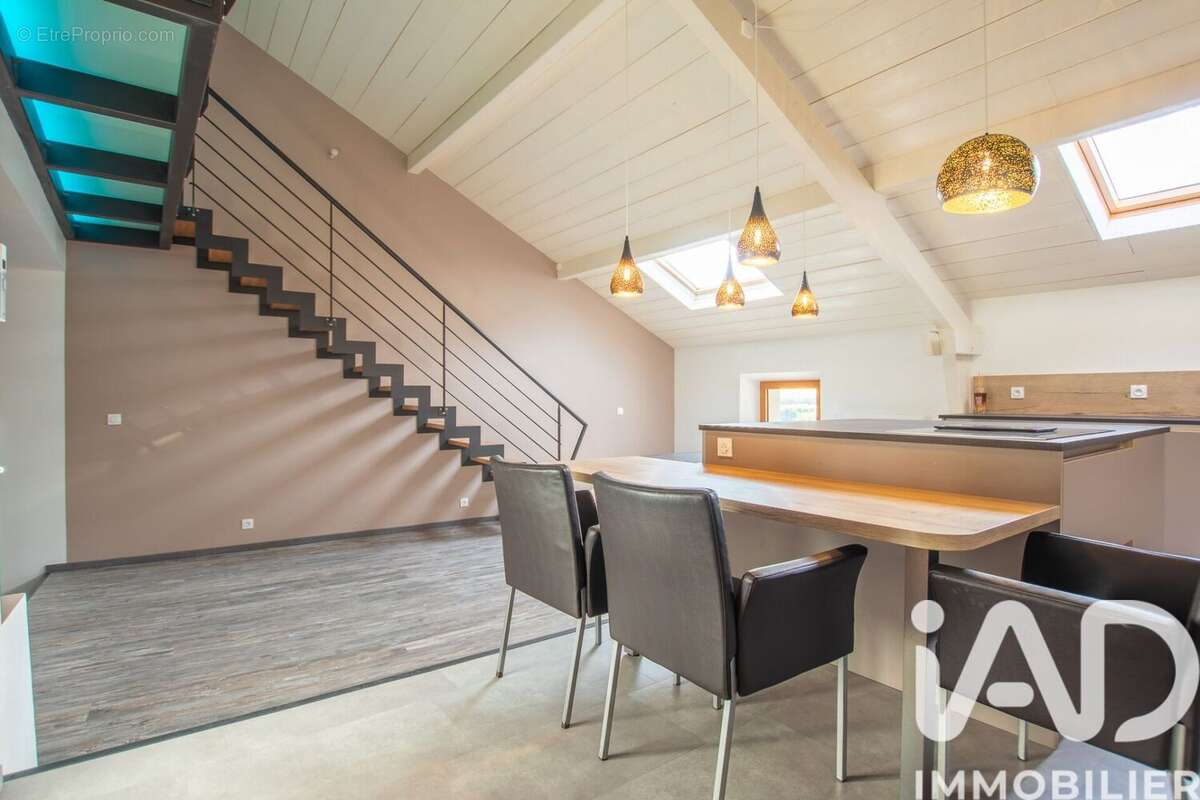 Photo 2 - Commerce à TRESSERVE