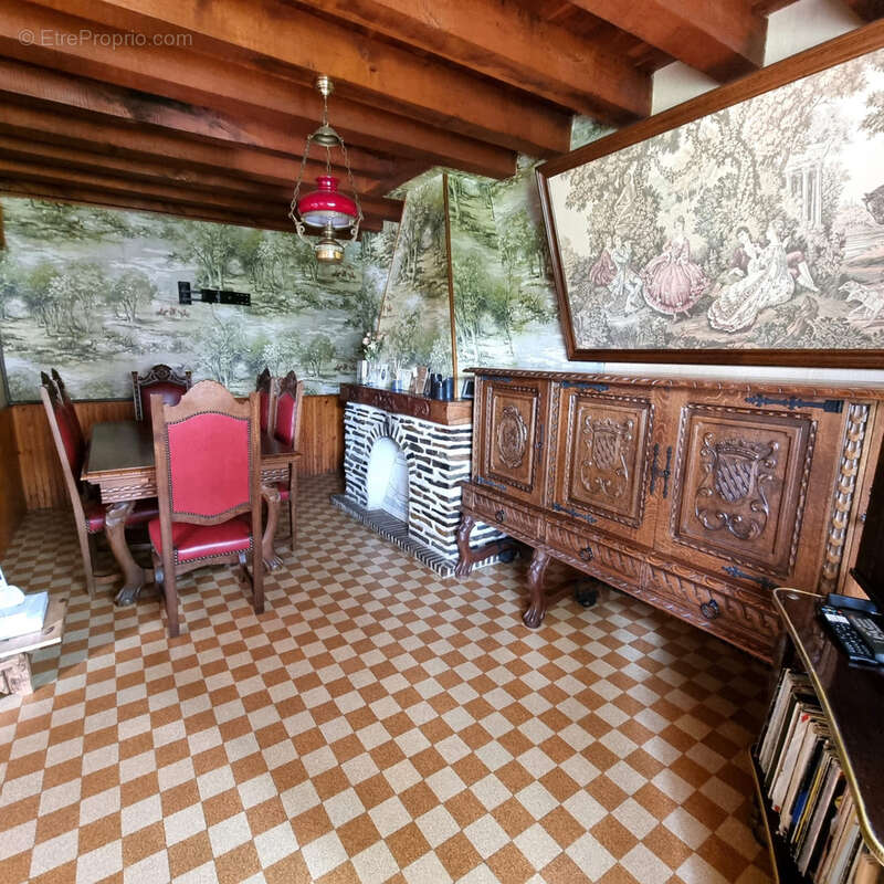 Maison à MONTGIVRAY