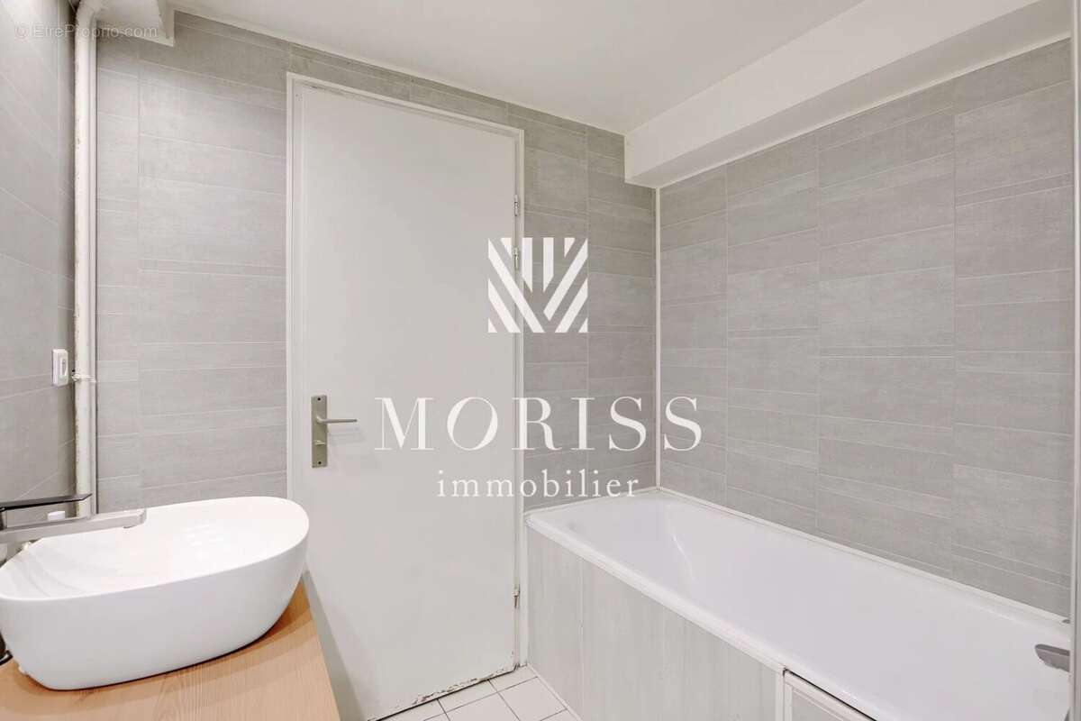 Appartement à PARIS-14E