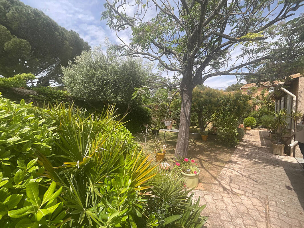 Maison à SIX-FOURS-LES-PLAGES