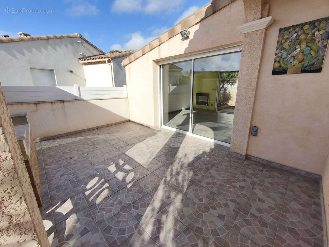 Maison à LIGNAN-SUR-ORB