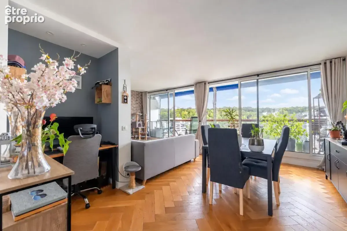 Appartement à VILLE-D'AVRAY
