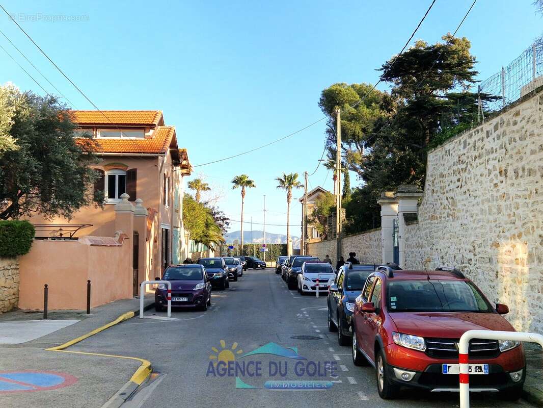 Coquet T 2 avec garage à quelques mètres des plages de sable - photo 8