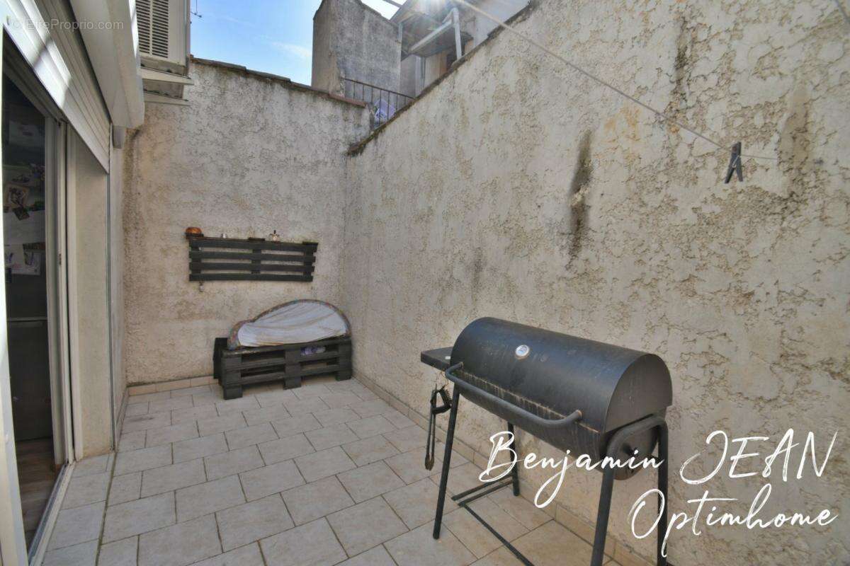 Maison de ville avec grand garage et cour – Béziers - photo 4