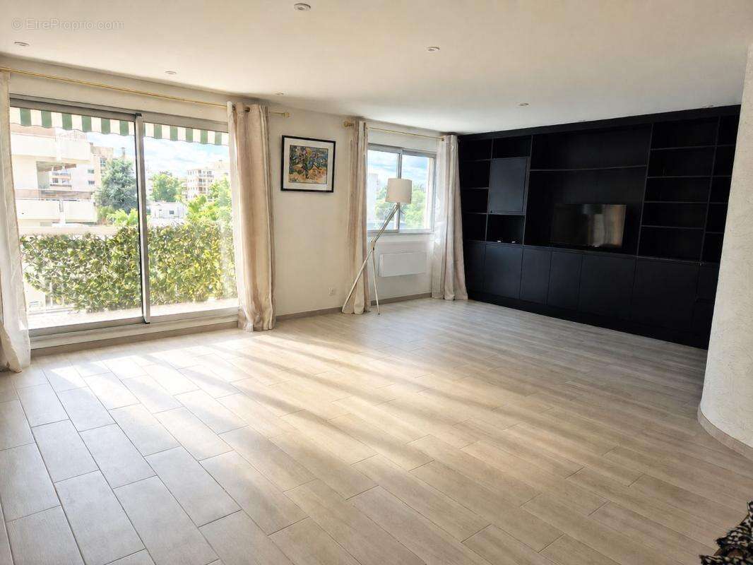 Appartement à CALUIRE-ET-CUIRE