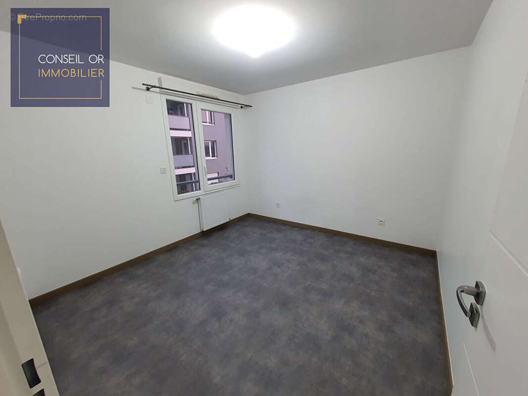 Appartement à CRAPONNE