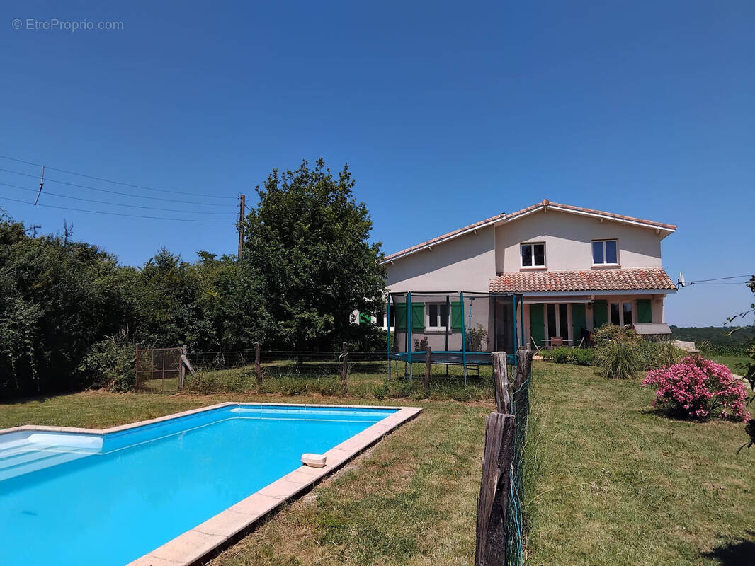 Maison à CASTELNAU-D&#039;ESTRETEFONDS