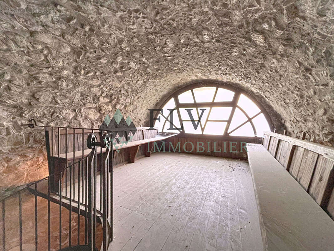 Commerce à SAINT-MARTIN-VESUBIE