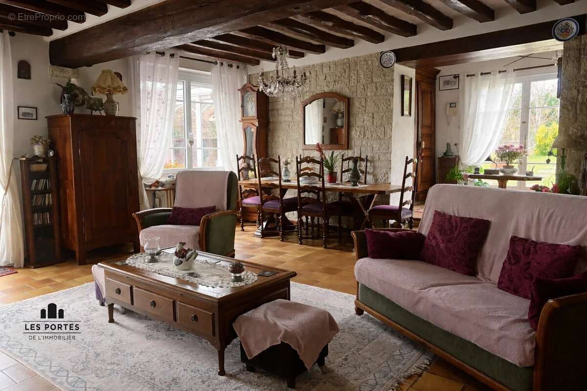 Maison à BUNO-BONNEVAUX