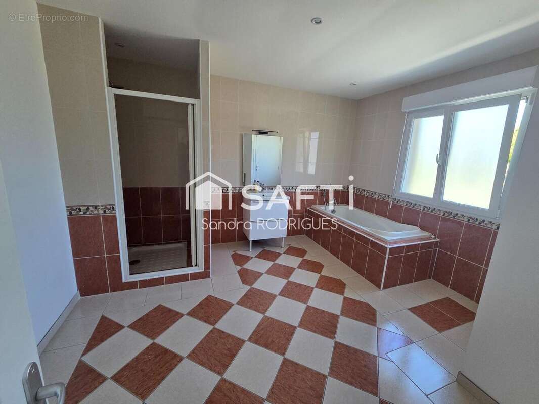 Photo 5 - Maison à LA FERE