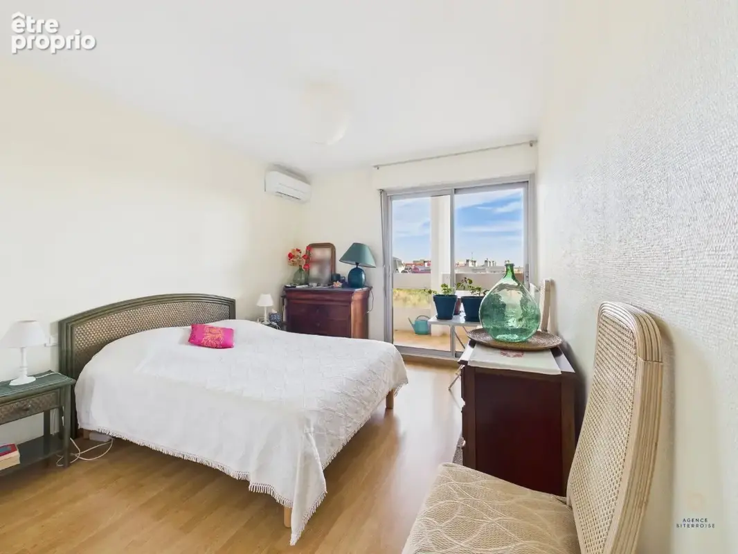 Appartement T4 de 105 m² avec vues dégagées & double stationnement - photo 8
