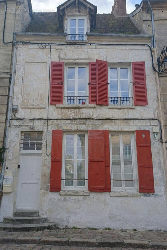 Appartement à MAGNY-EN-VEXIN