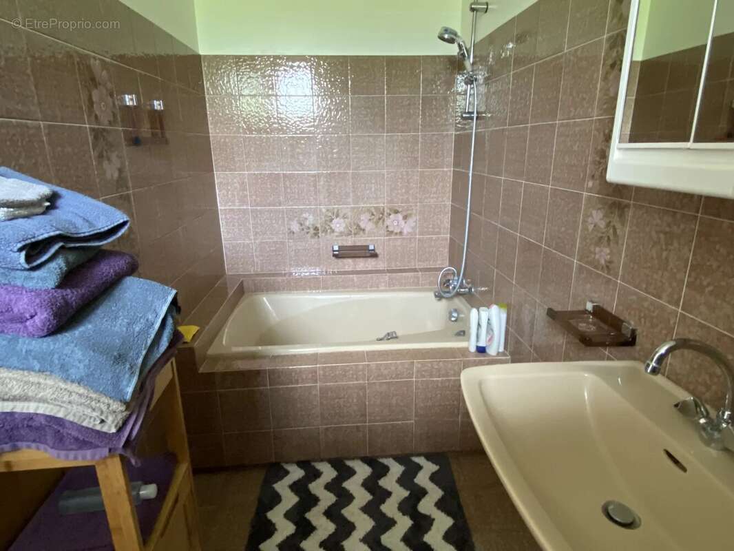 Maison à PONT-MELVEZ