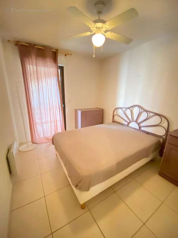 Appartement à LA LONDE-LES-MAURES