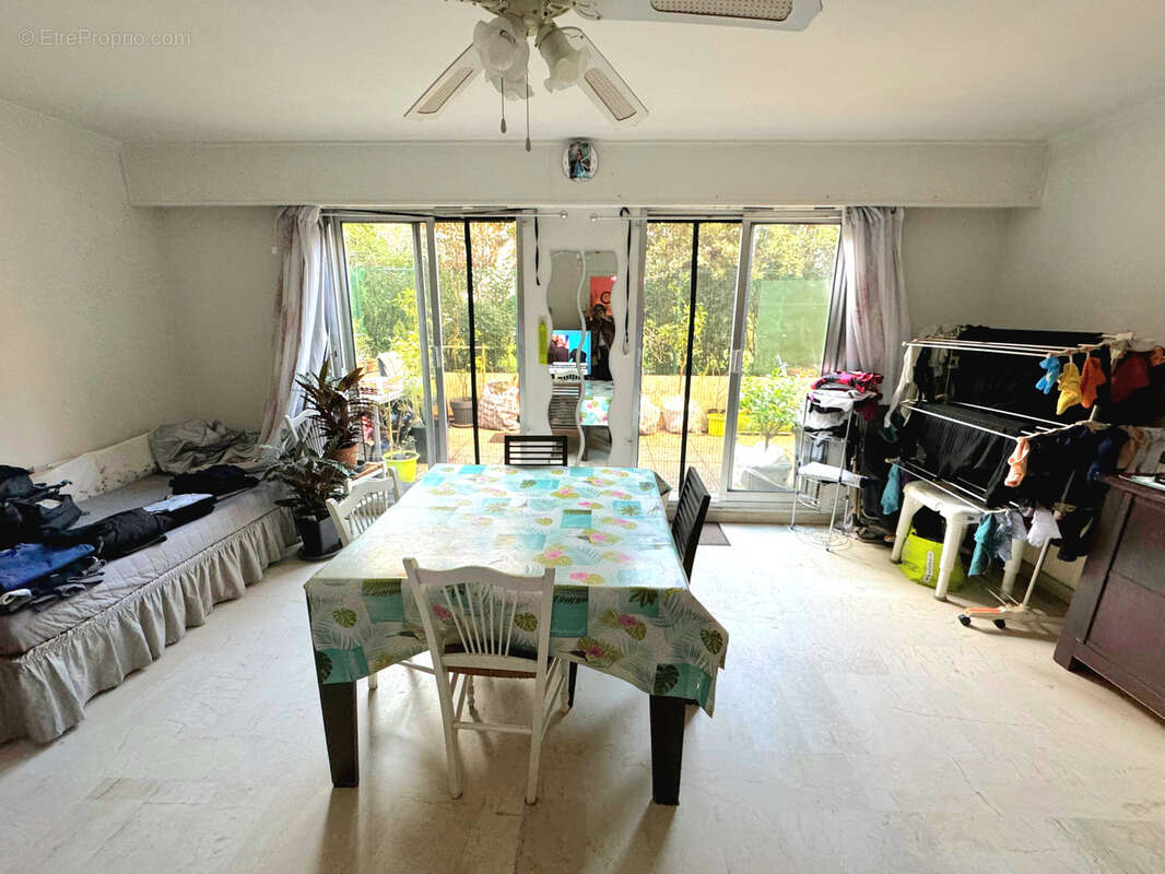 Appartement à MARSEILLE-9E