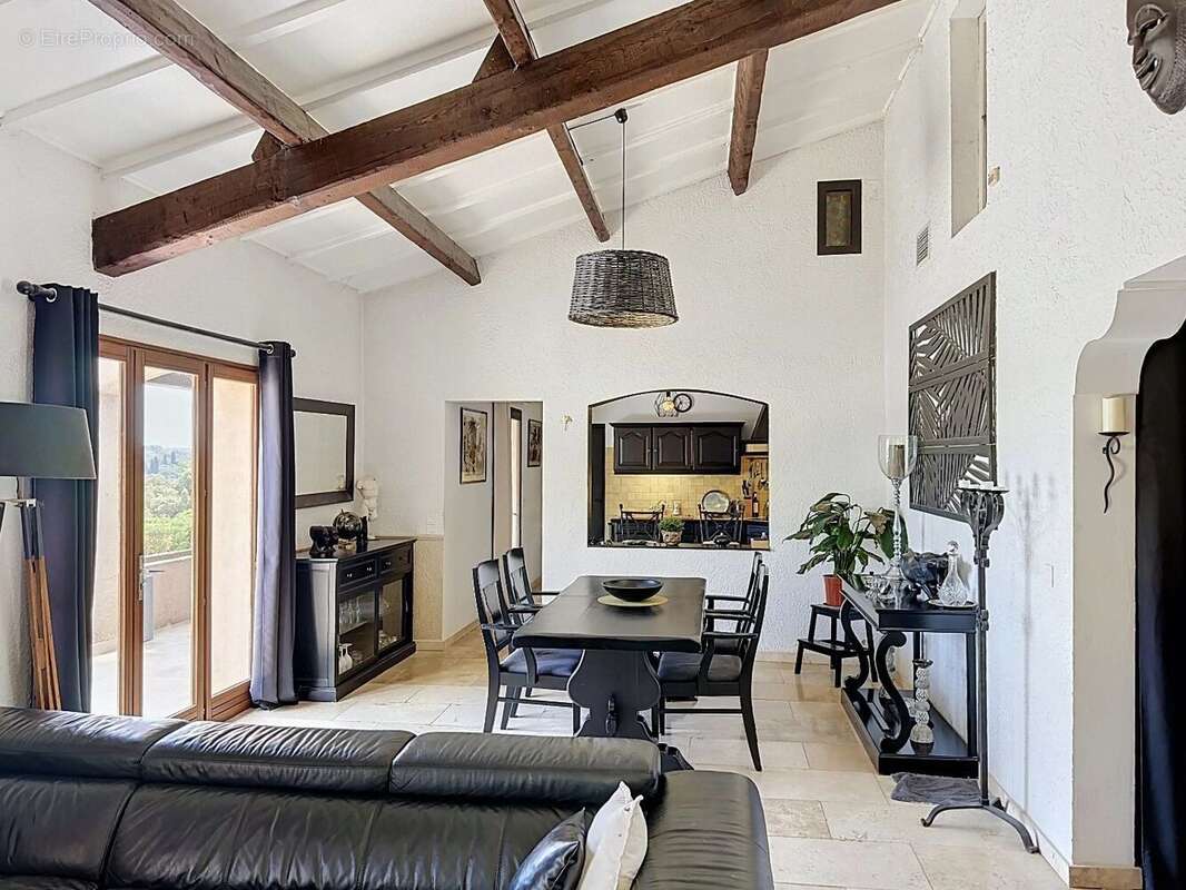 Maison à LORGUES