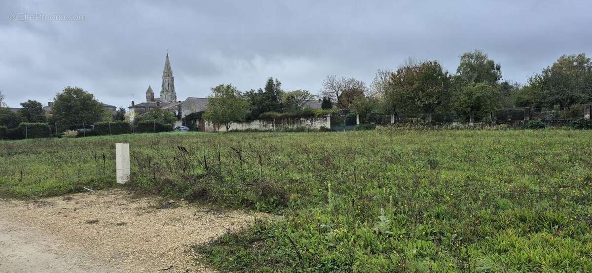 Terrain à bâtir de 589 m2 au prix de 47120 € à TESSON. - photo 2