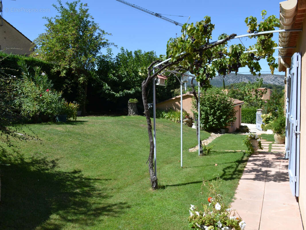 Maison à MALAUCENE