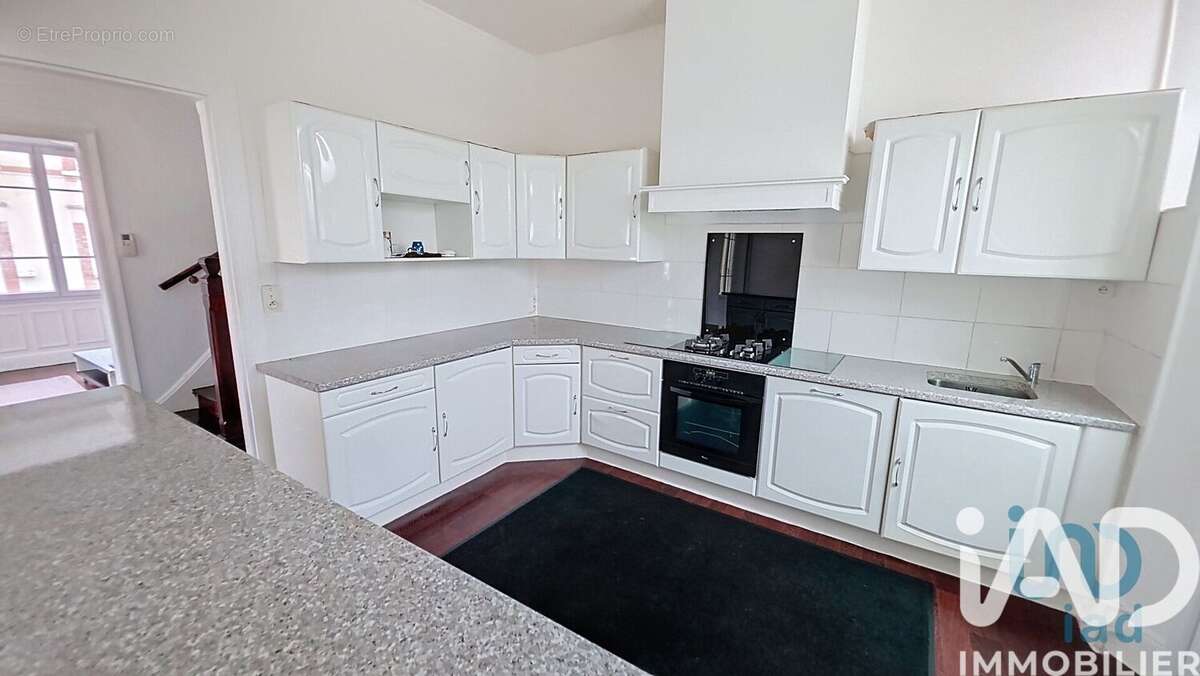 Photo 3 - Maison à ROMILLY-SUR-SEINE