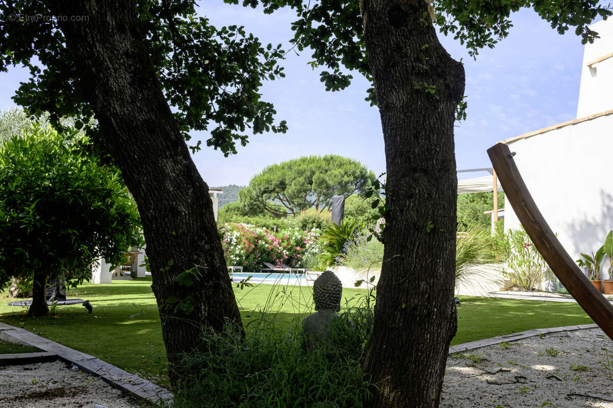 Maison à PLAN-DE-LA-TOUR