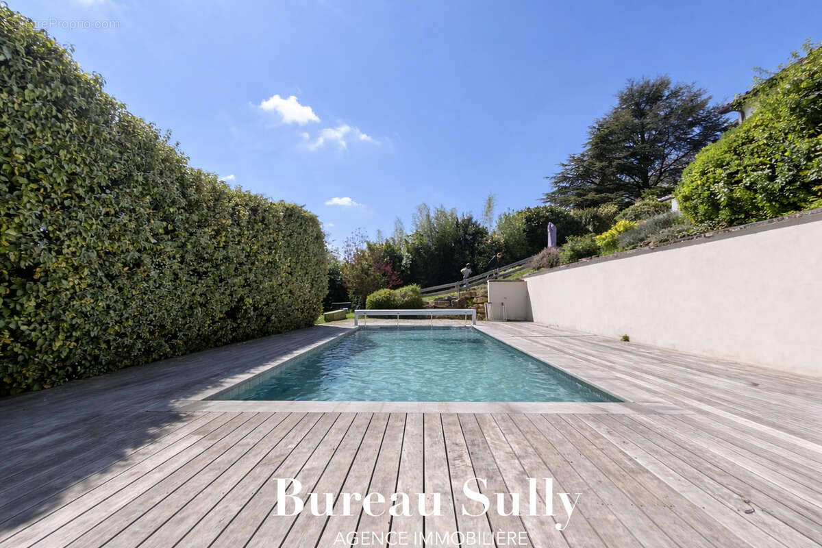 Maison à POLEYMIEUX-AU-MONT-D'OR