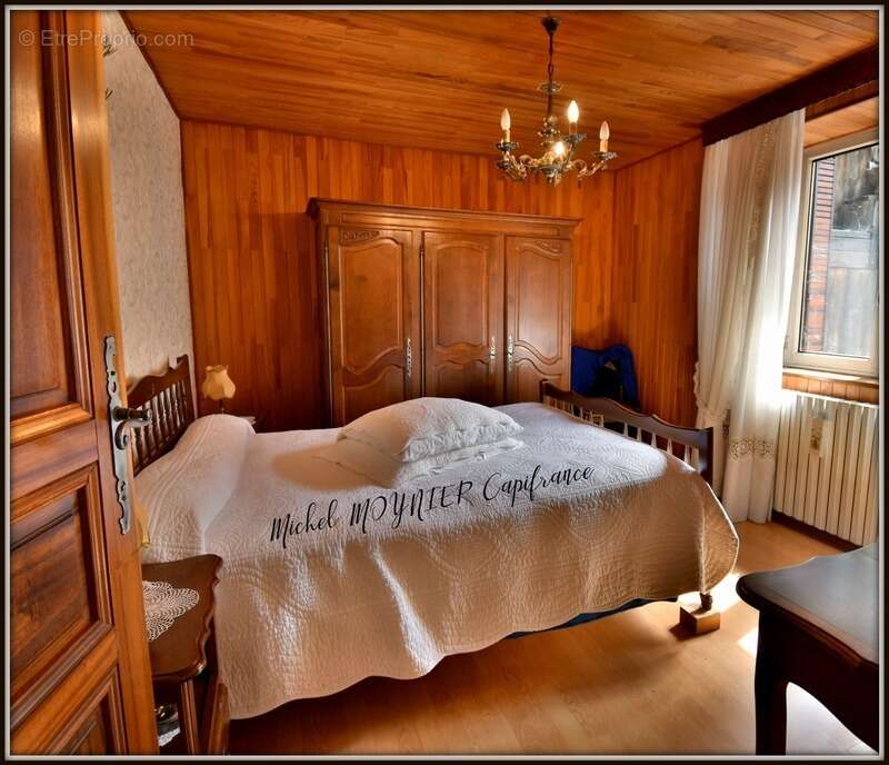 Bâtisse en pierre avec 97 m2 habitables et 600 m2 de potentiel, à LA ROCHE DE RAME (05) - photo 3