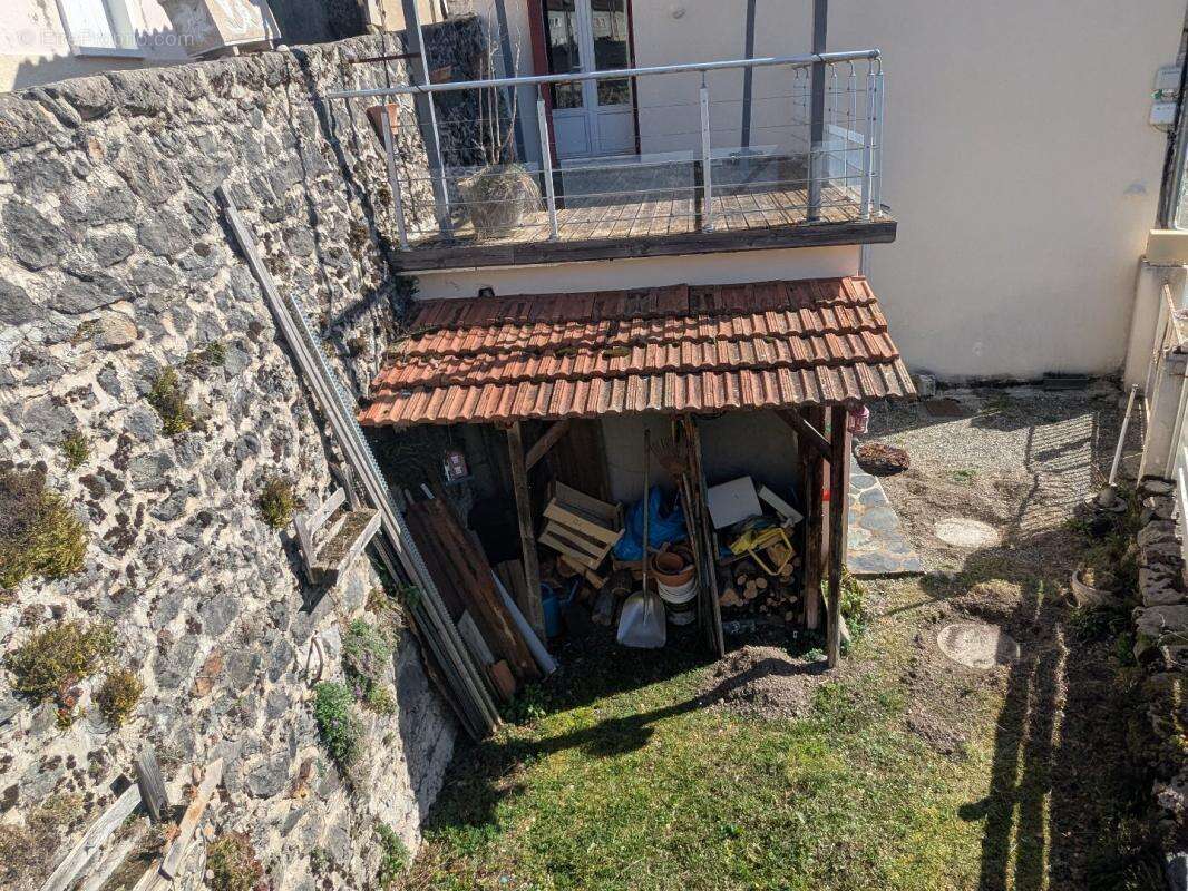 Maison à CAUSSOU
