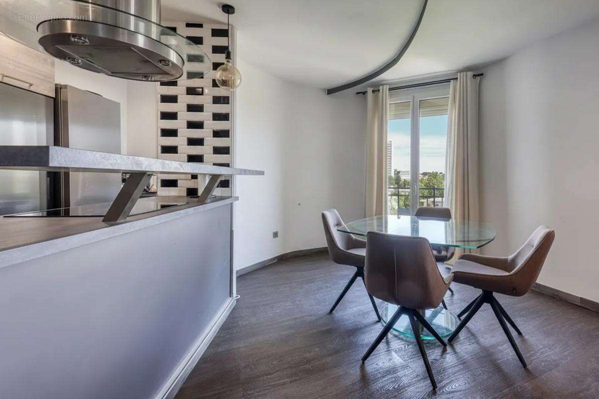 Appartement lumineux 2P de 67 m² à Toulon - photo 7