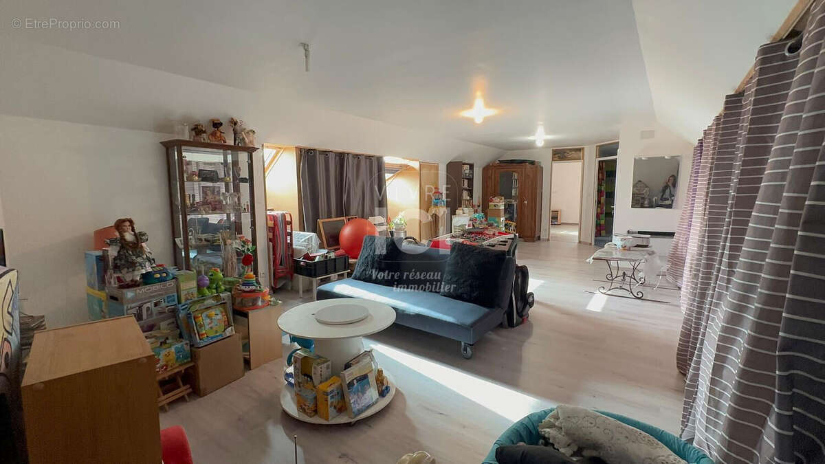 Maison à SAINT-MATHURIN-SUR-LOIRE