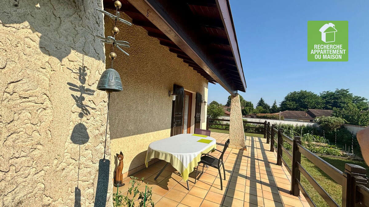 Maison à SAINT-ROMAIN-DE-JALIONAS